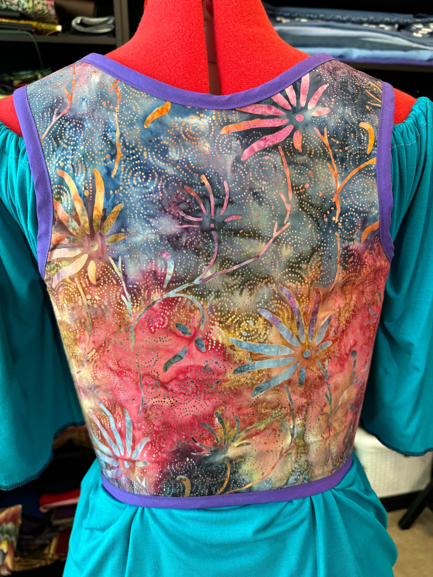 Bodice, Batik Athletic Build