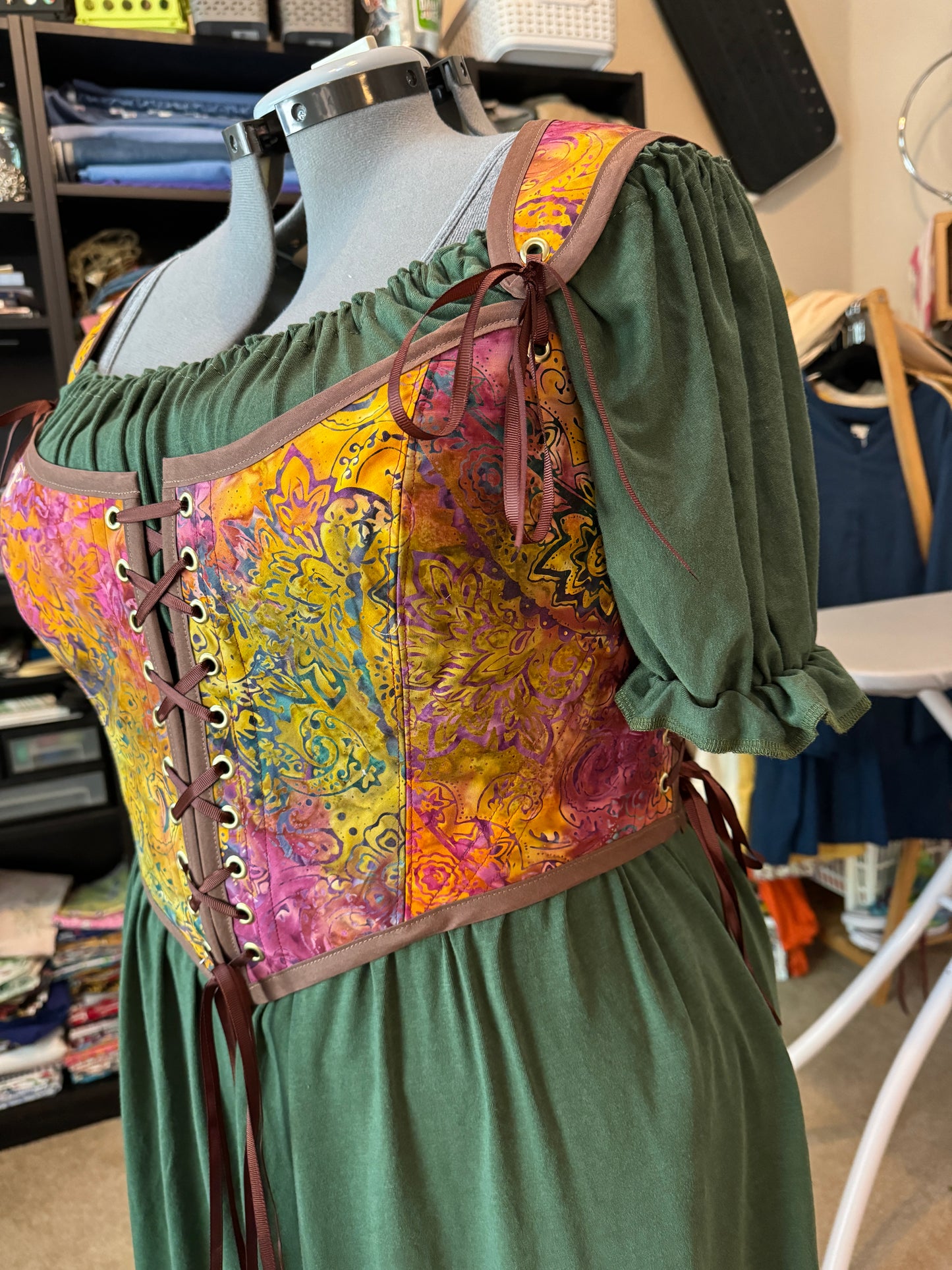 Bodice, Batik